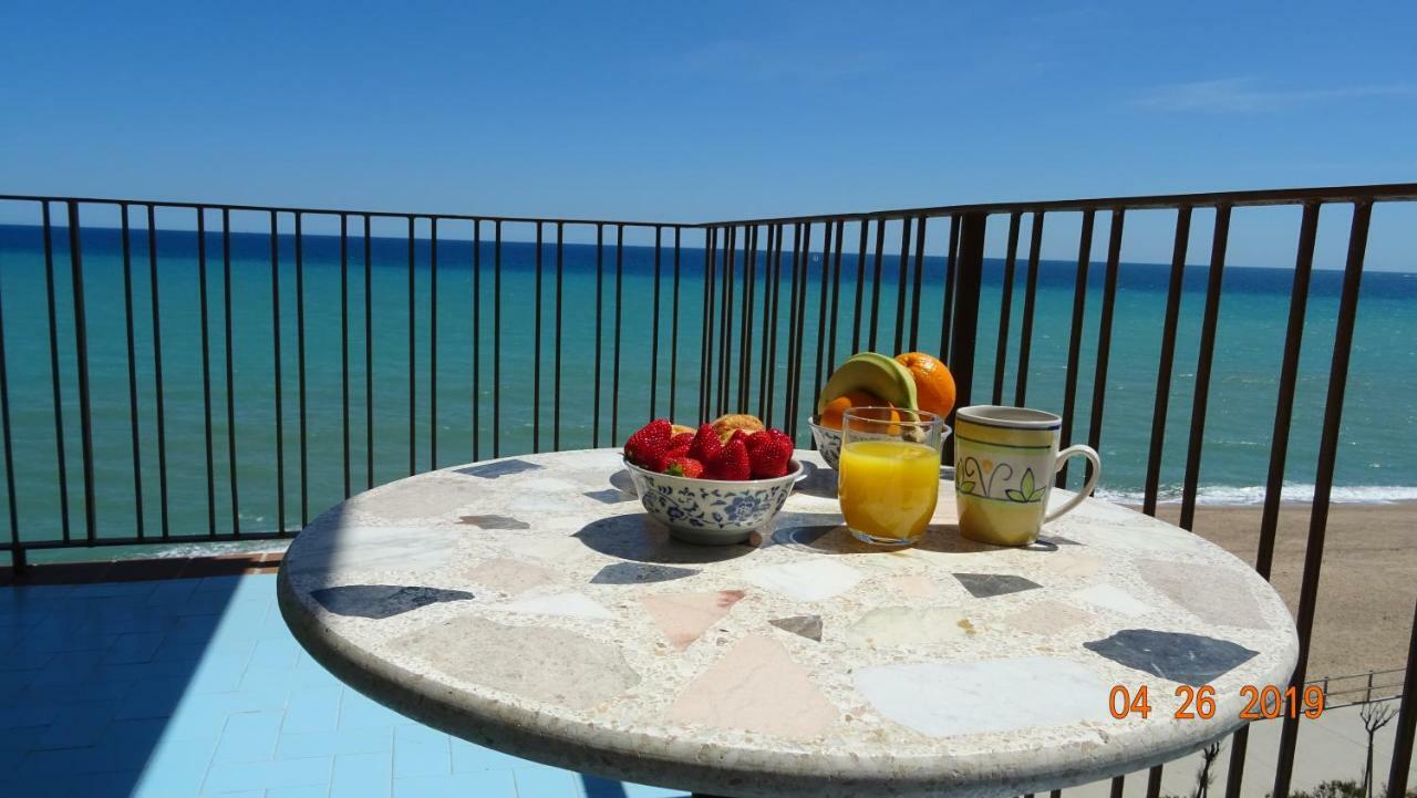 Apartament La Vista Bonica Бланес Экстерьер фото